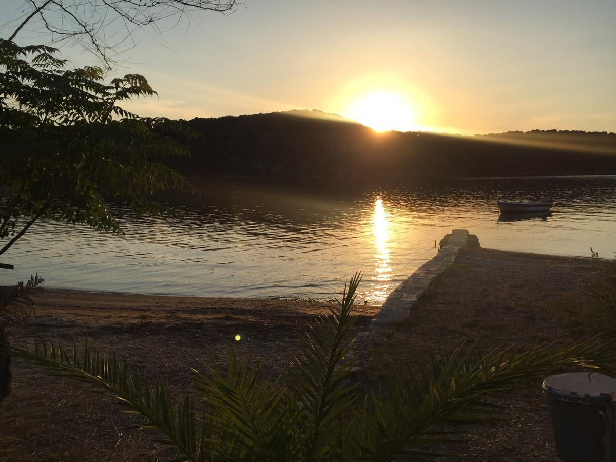 Blue Bay Hotel มิลินา ภายนอก รูปภาพ